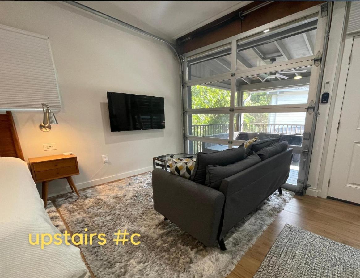 Normalbnb - 2 Blocks From Restaurants, Bars, Hospital Athens Extérieur photo